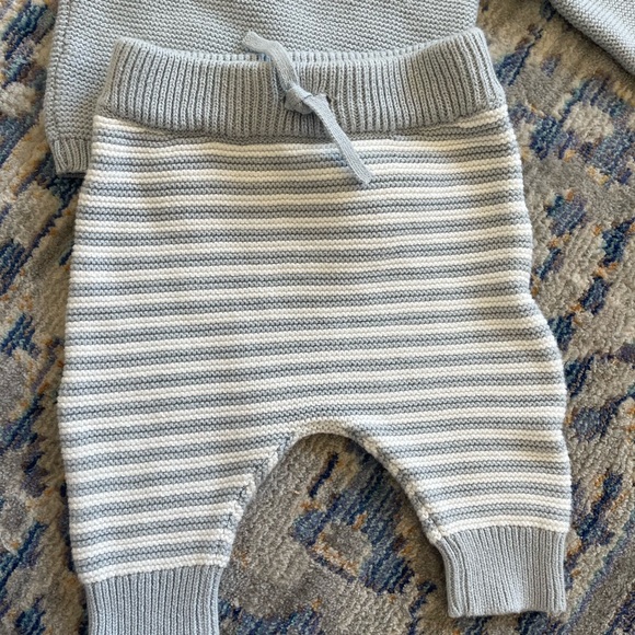 Carters Sweater Set - Picture 3 of 3